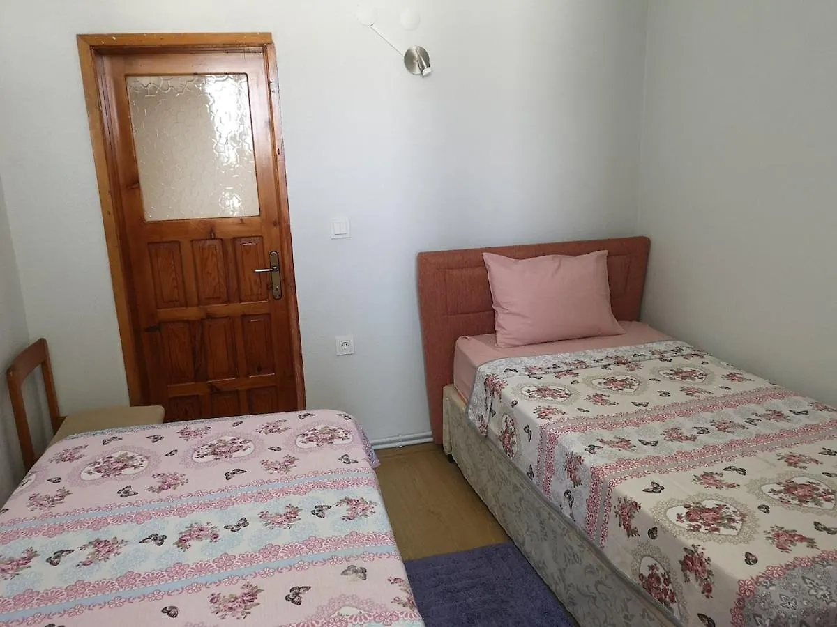Penthouse Apartment On The Beach Aliaga